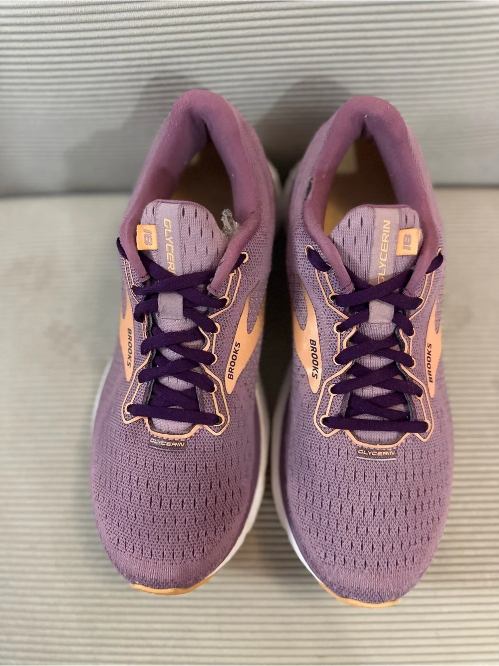 Brooks Women's Glycerin 18 running shoes “purple/plum” size 8.5